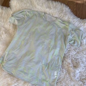 Lululemon Athletica Lululemon Men's Lab Run and Train Relaxed Short Sleeve shirt